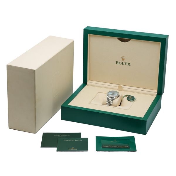 Rolex Day-Date 40 228396 TBR